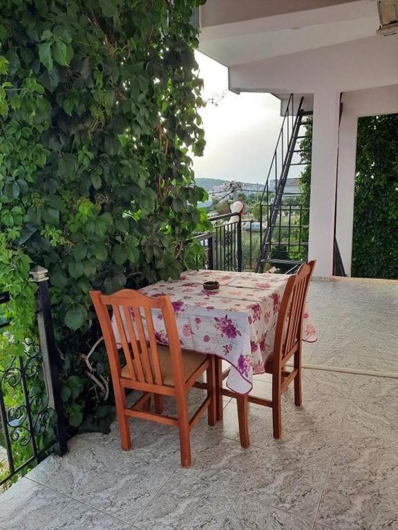 Green Apartments Ksamil Exterior foto